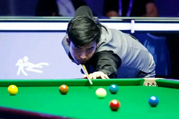 与比利亚雷 与比利亚雷