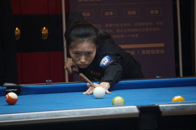 崭露头角 崭露头角